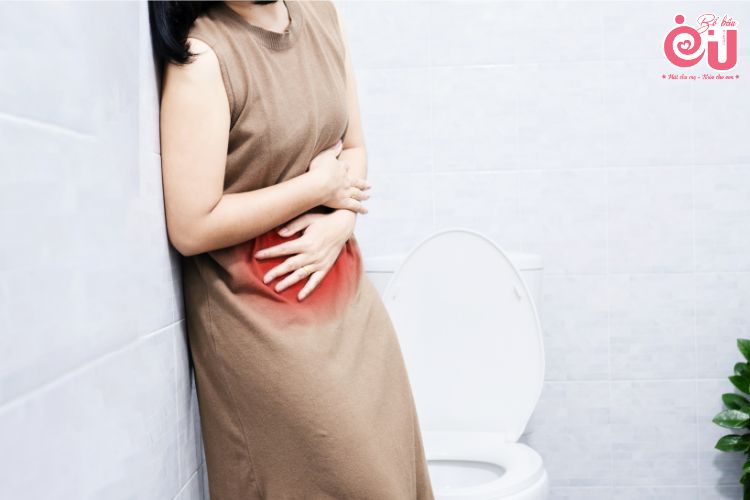 Đau bụng dữ dội là một trong những dấu hiệu mang thai ngoài từ cung phổ biến