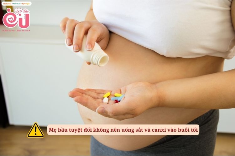 Uống sắt và canxi buổi tối có thể gây lắng đọng, khó hấp thu