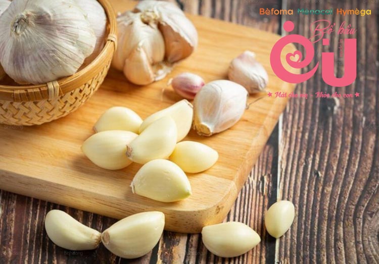 Bà bầu có thể sử dụng tỏi để trị ho, kháng khuẩn một cách tự nhiên