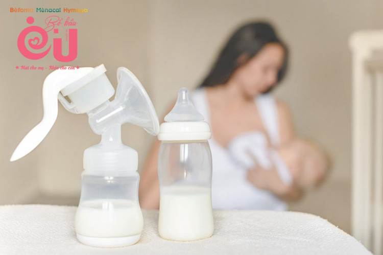 Không nên hút sữa quá lâu hoặc quá mạnh sẽ gây tổn thương mô đầu ti